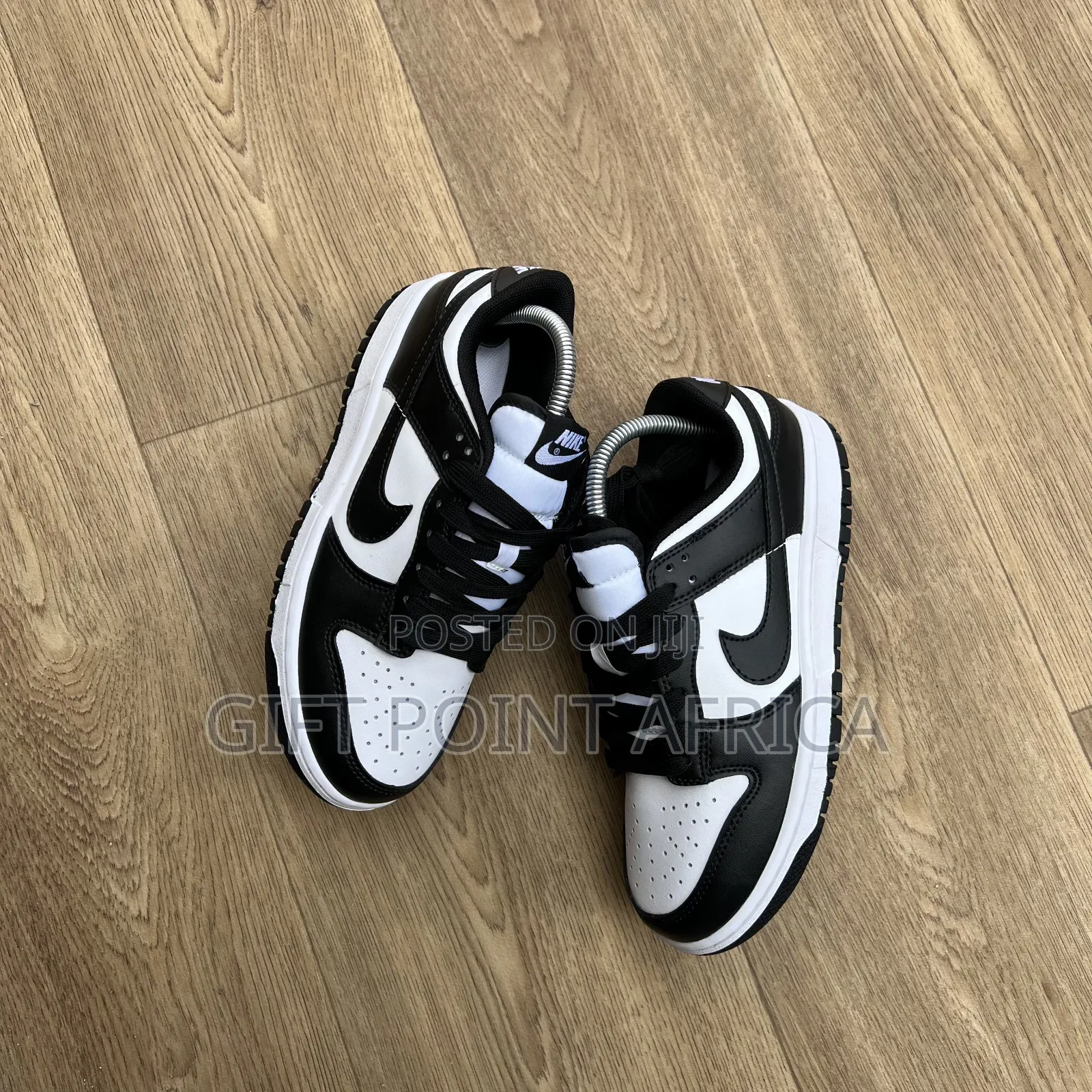 Nike Sb Dunk Low "Panda"