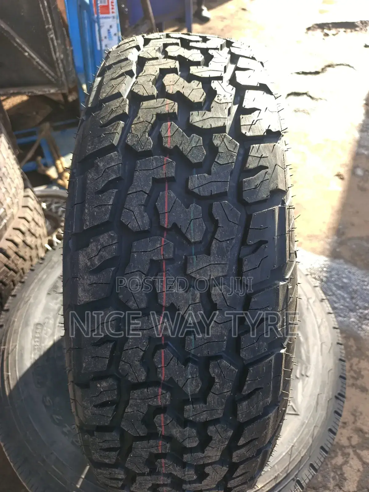 225/65r17 LCH