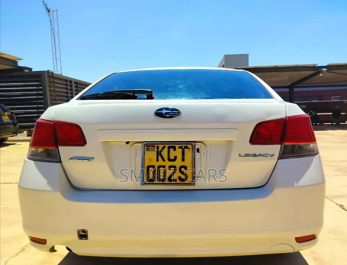 Subaru Legacy 2012 White