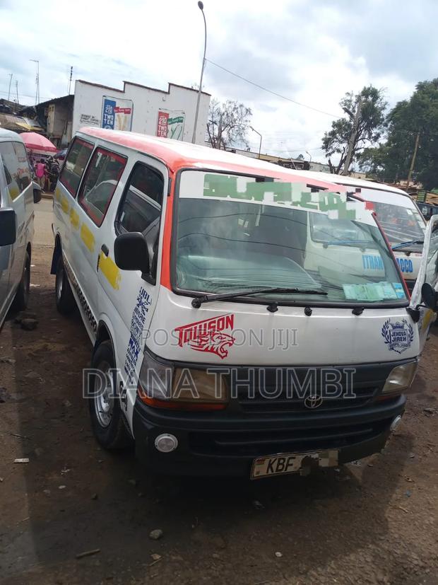 Toyota HiAce 2003 White - thumbnail 3