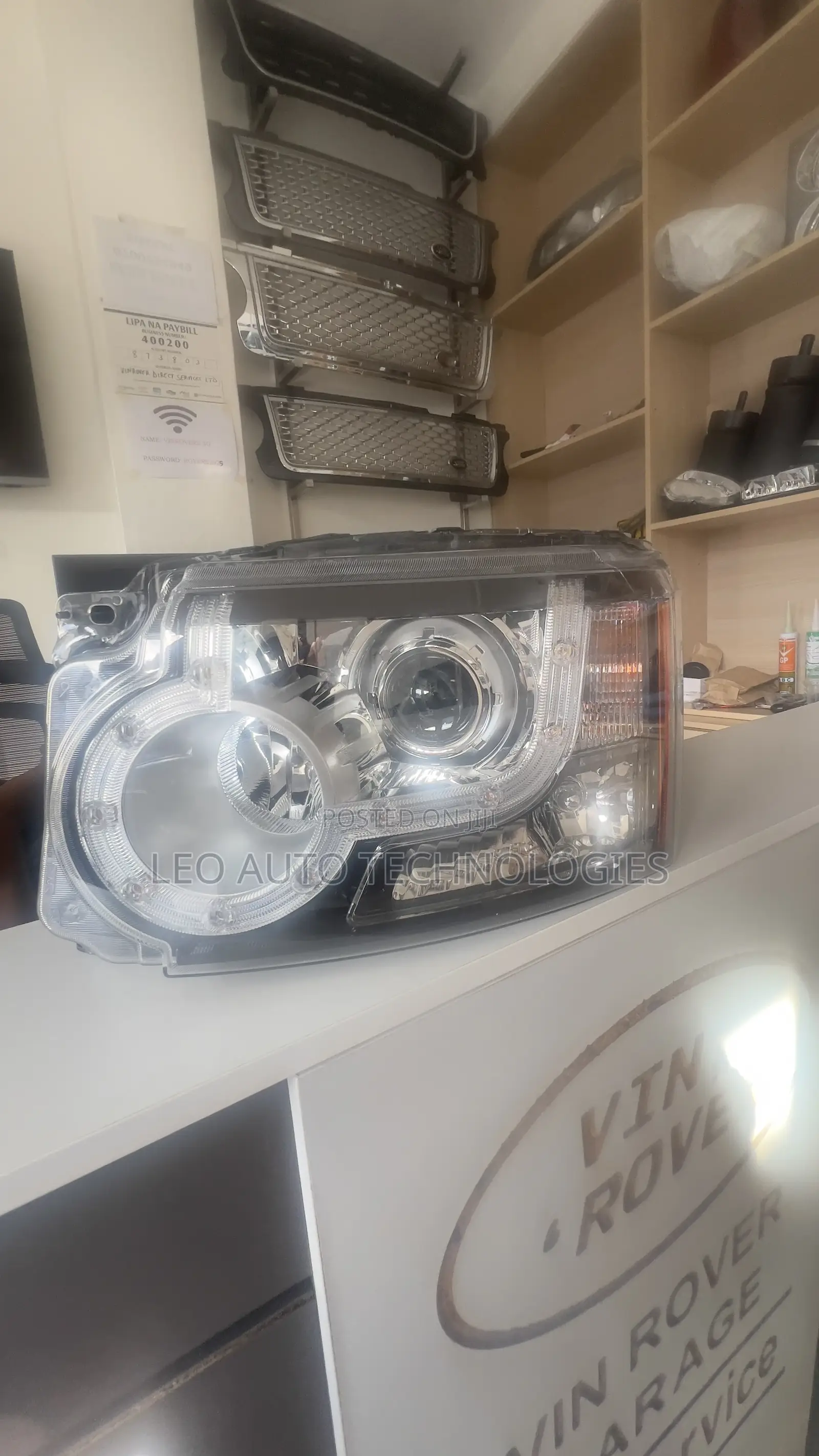 Headlight for Land Rover Discovery 4