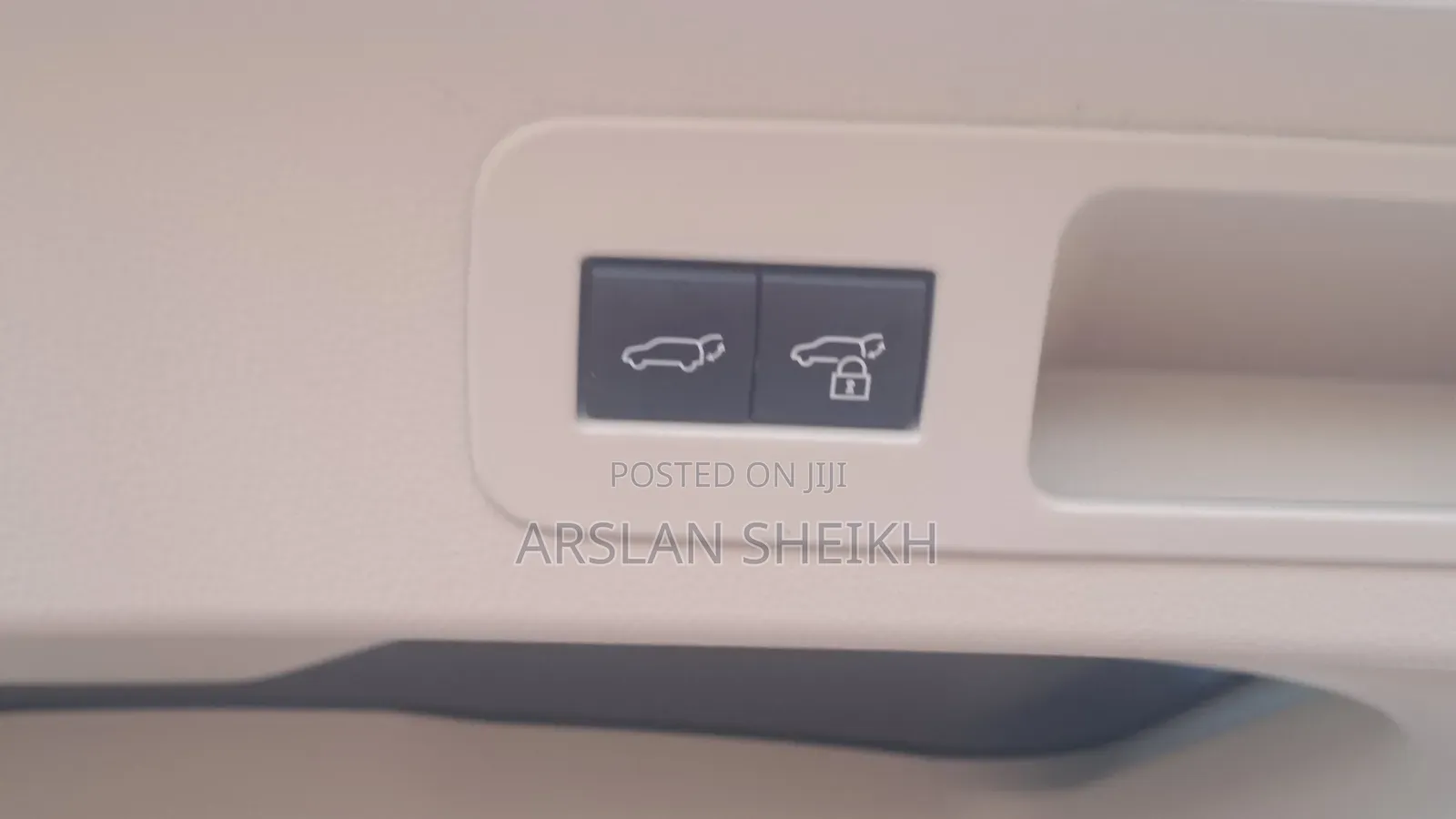 Toyota Land Cruiser LC300 2023 White