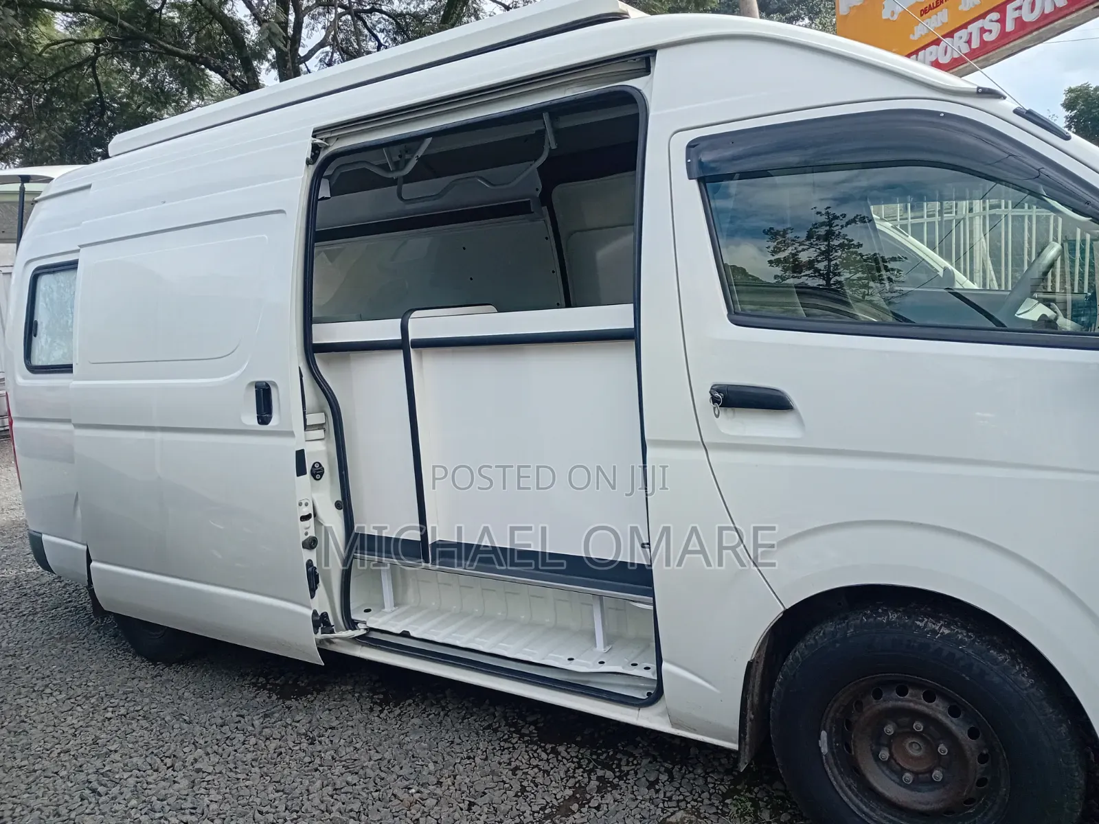 Toyota Quantum 2019 White