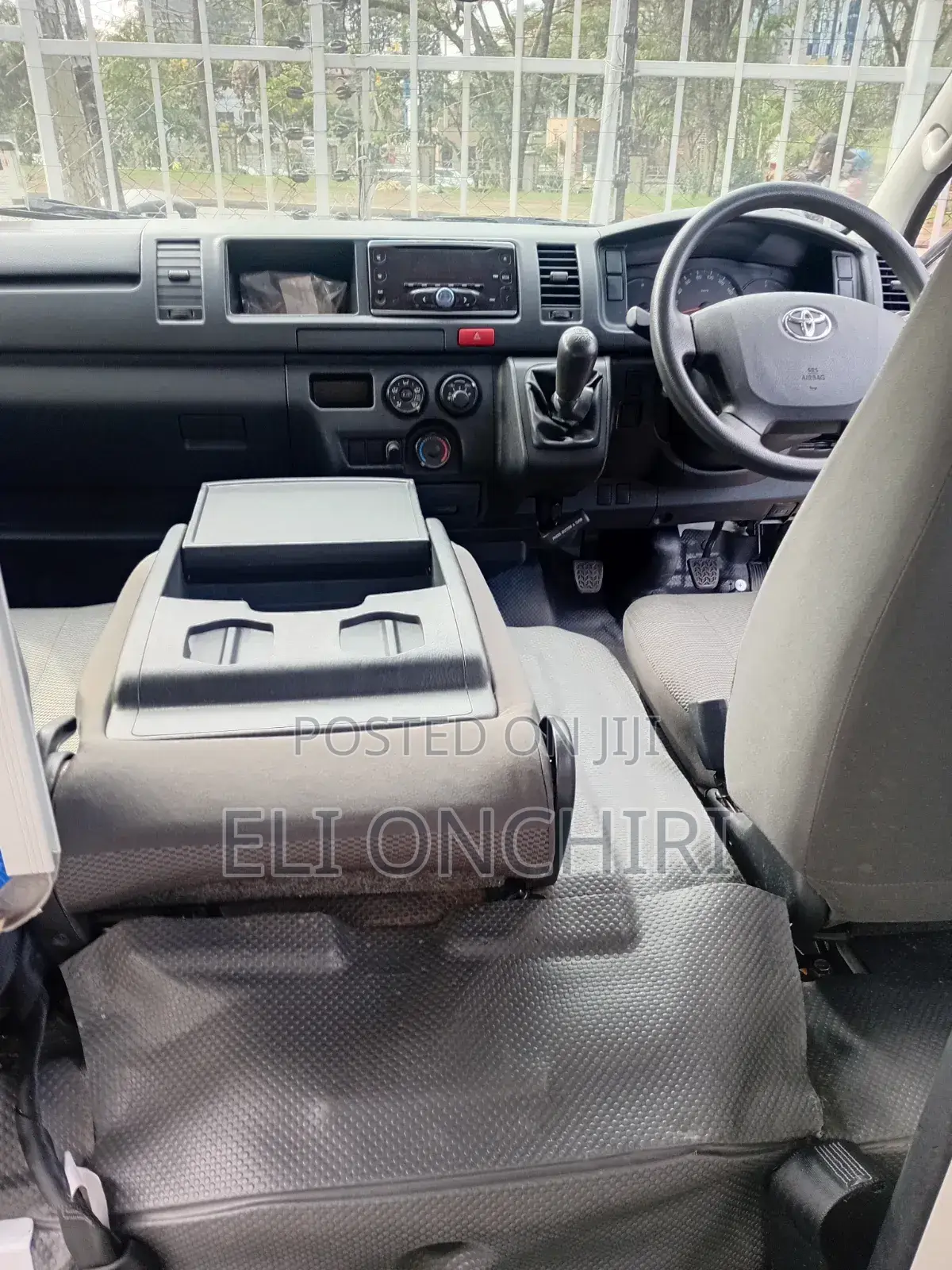 Toyota Quantum 2019 White