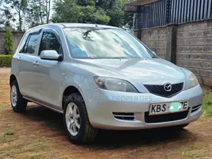Mazda Demio 2006 Silver