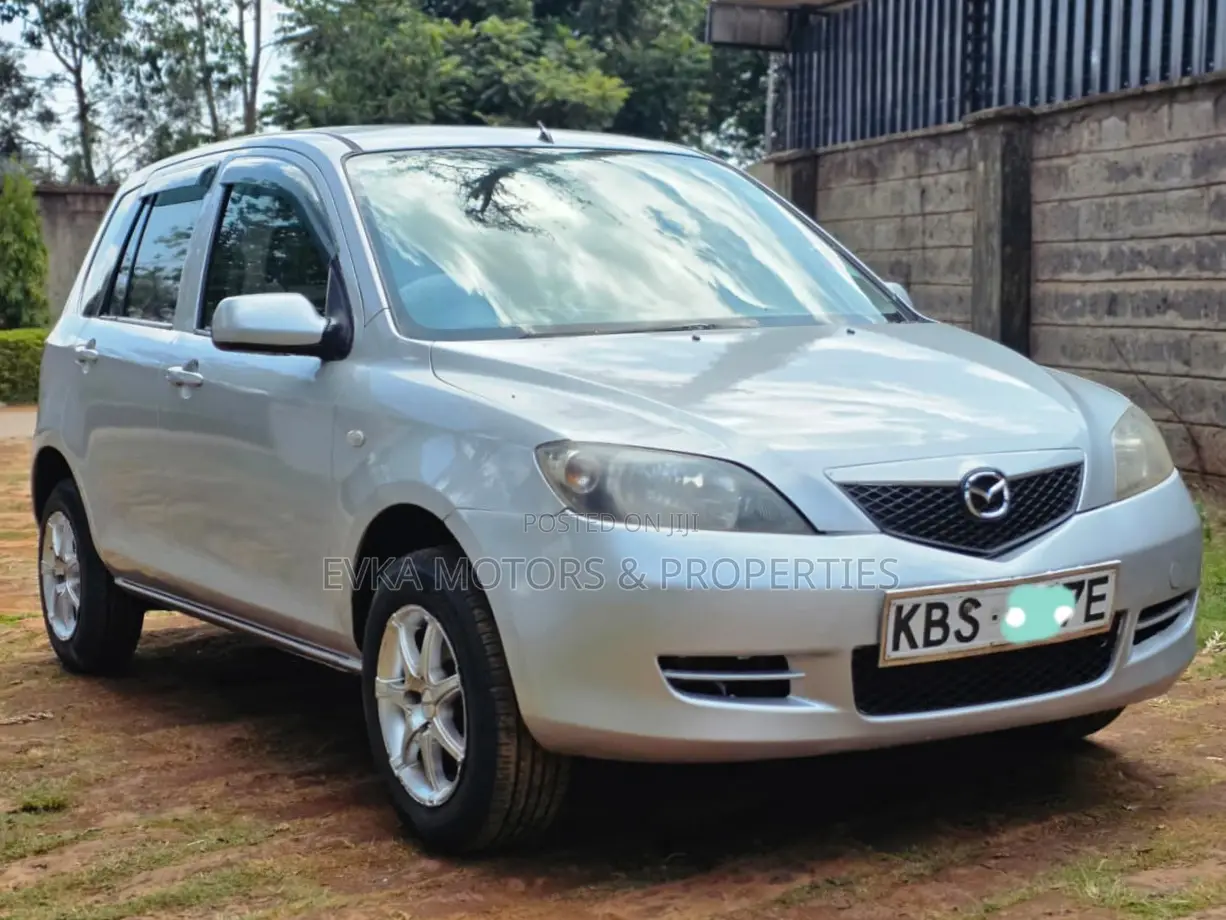 Mazda Demio 2006 Silver