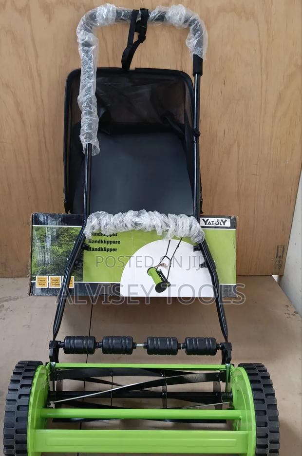 Manual Lawn Mower