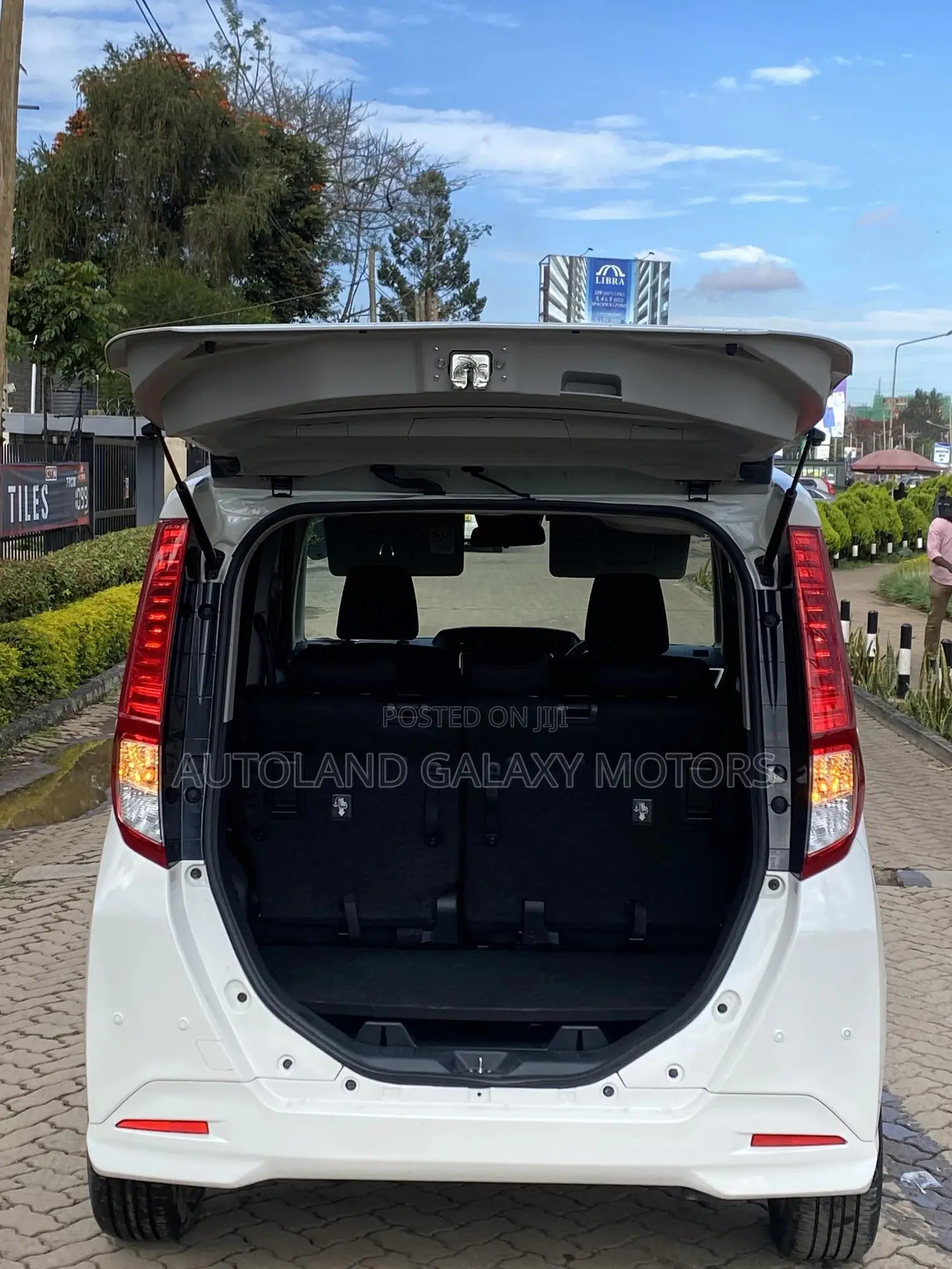 Toyota Roomy 2019 White