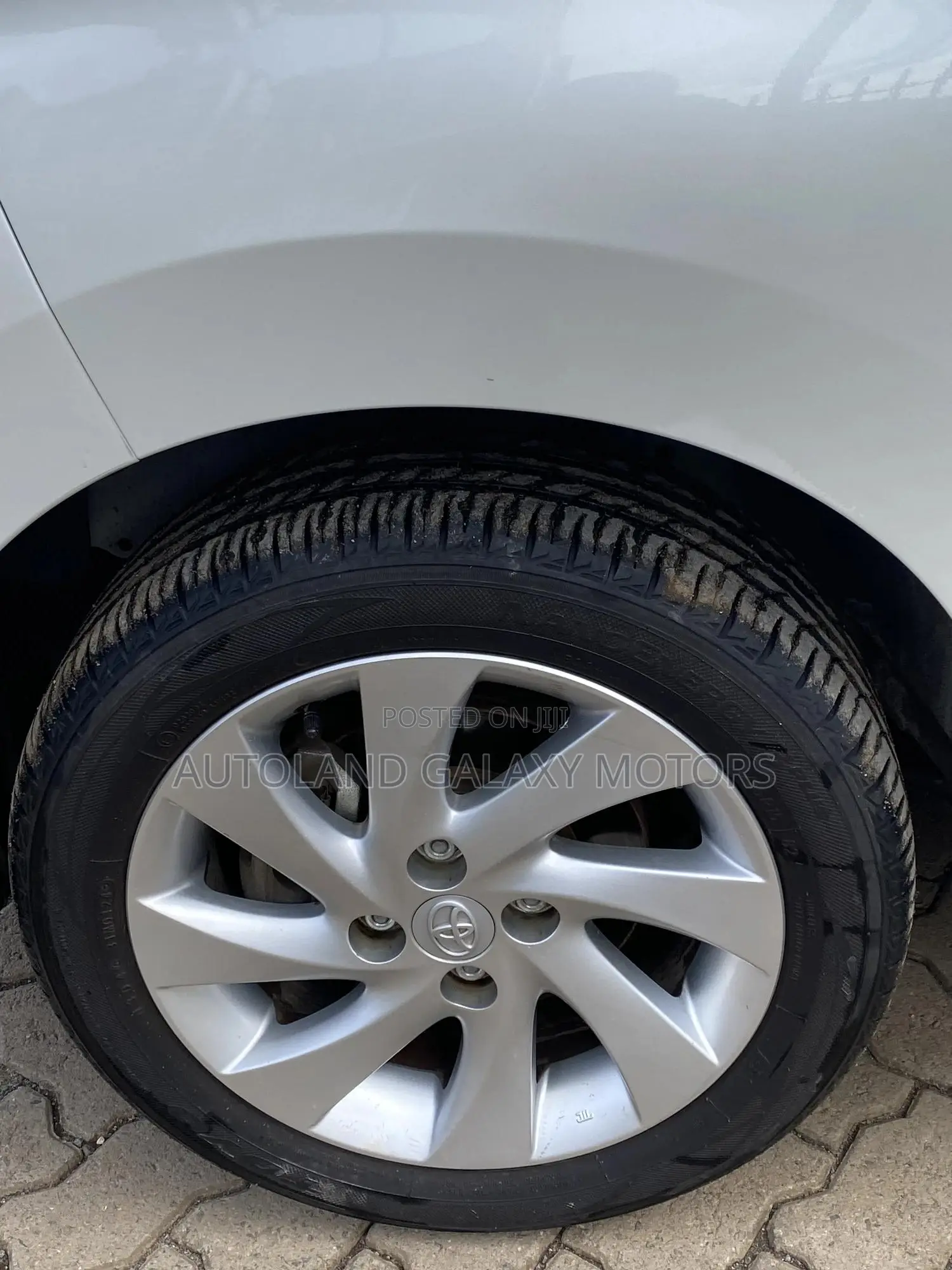 Toyota Roomy 2019 White
