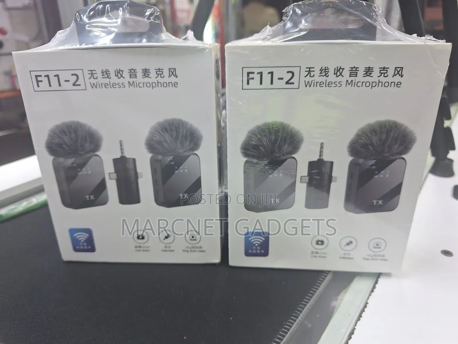 Lapel Lavelier Wireless Microphone 3 Modes Jack, Lightning and Type C