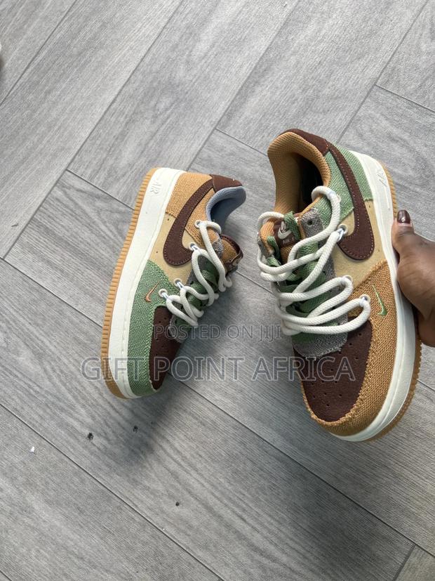 Nike Air Force 1 Low Zion Williamson "Voodoo" Sneakers. - thumbnail 2