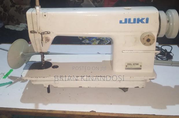 Industrial Sewing Machine - thumbnail 4