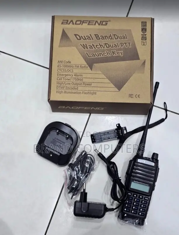Baofeng Uv-82 Dual Band Handheld Walkie Talkie + Earphones and Charger