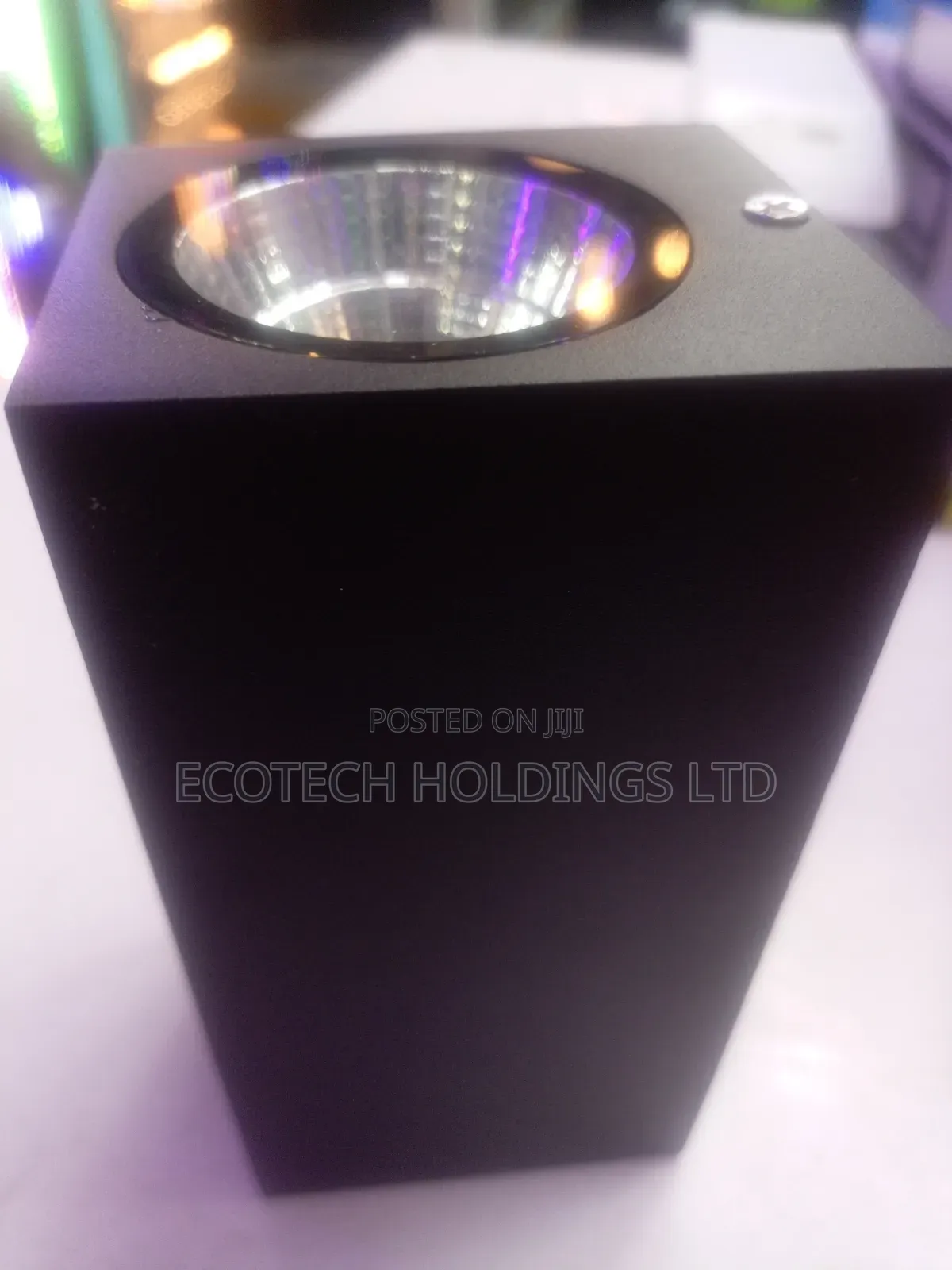 Outdoor Up and Down Lamp 