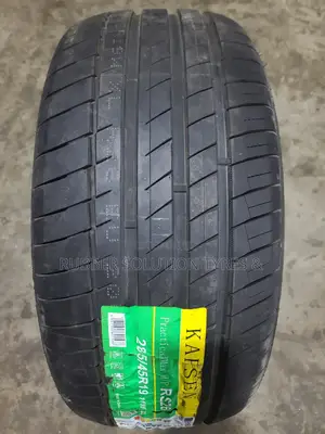 285/45r19 Kapsen Tyres 111w X/L Rs26
