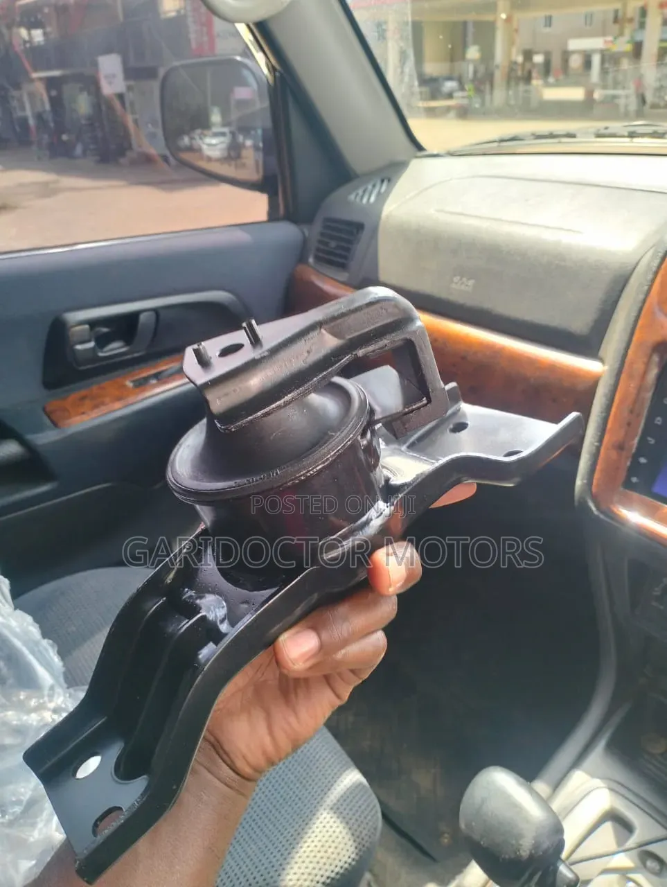 Pajero Io Engine Mount - Right