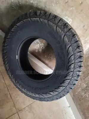 285 /75 R16 Kumho Tyres Road Venture a/T52 All-Terrain