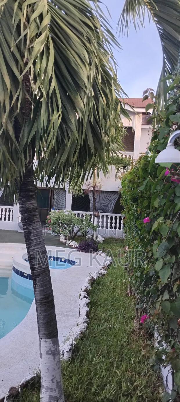 Fully Furnished 4bedroom With Swimming Pool to Let Casaurina .Malindi - thumbnail 3