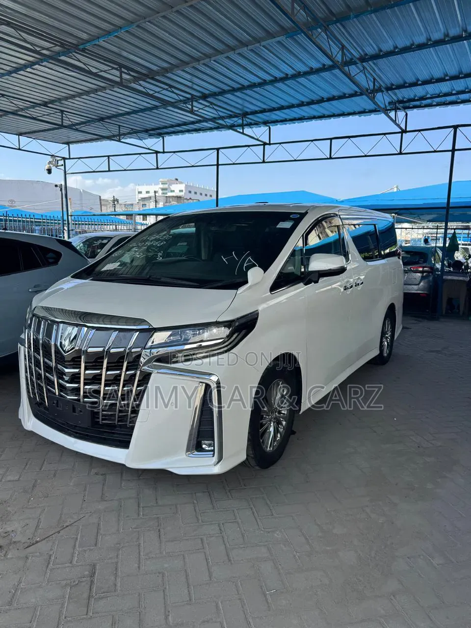 Toyota Alphard 2019 White