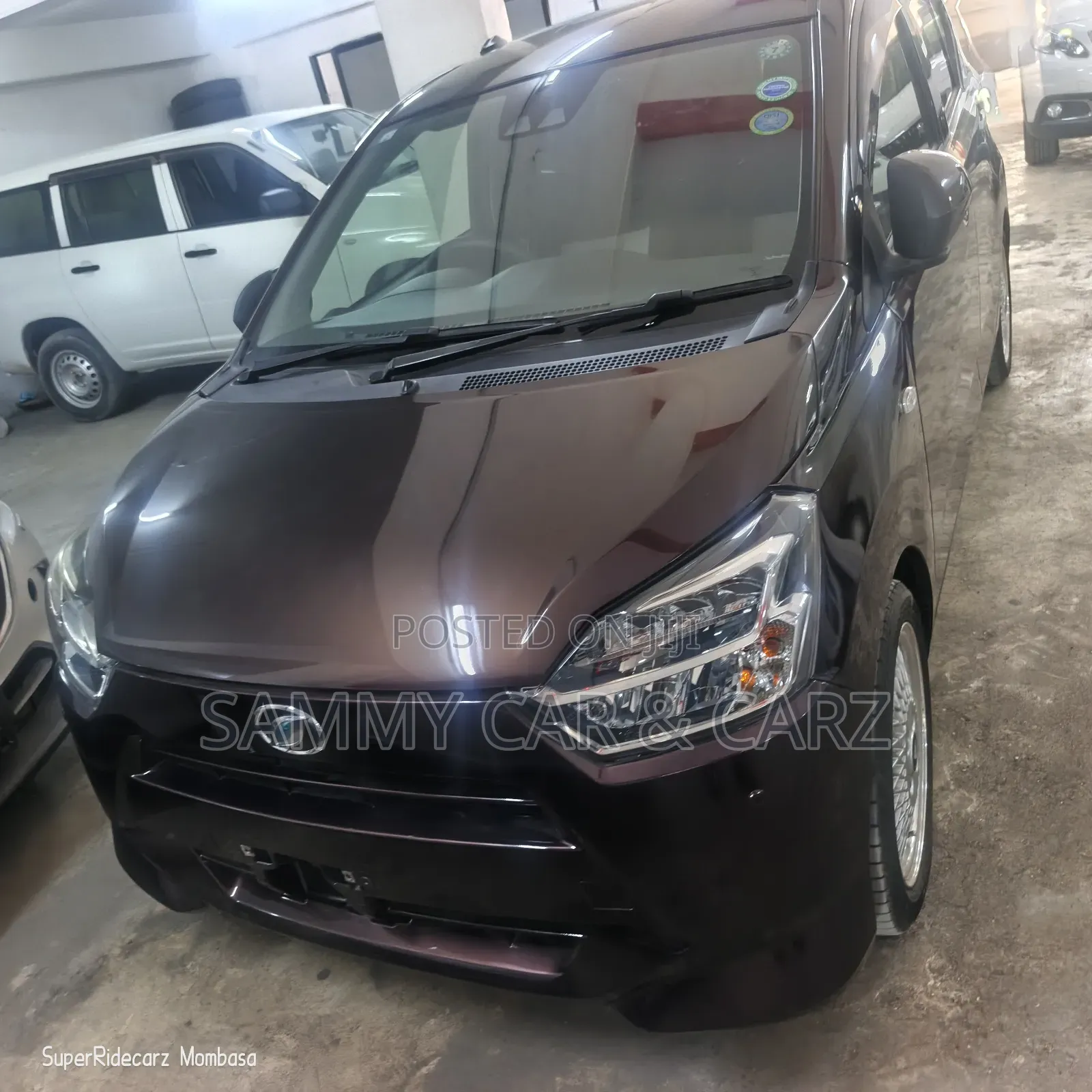 Daihatsu Mira 2020 Maroon