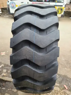 23.5-25 Roadhiker Tyres L-3/E-3 24pr
