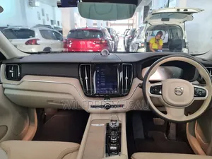 Volvo XC60 2020 Blue