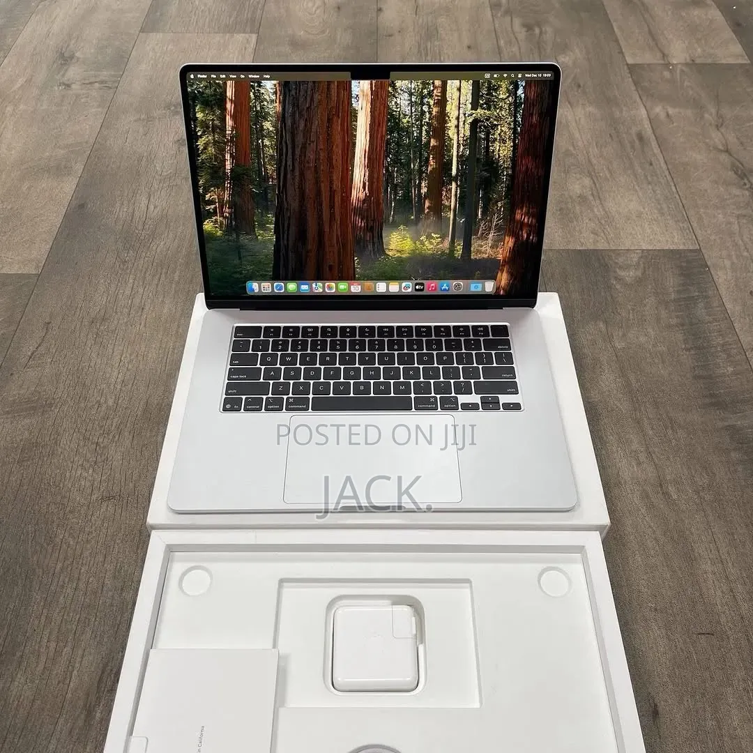 Laptop Apple MacBook Air 2022 M2 8GB Apple M2 SSD 256GB