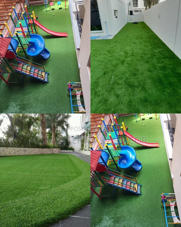Artificial Green Grass Carpets in Soft and Natural Outlook