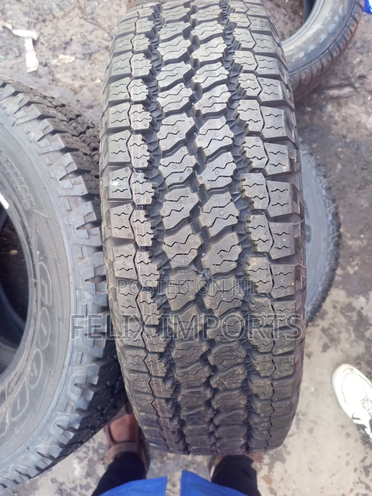225/75r15 Goodyear Wrangler