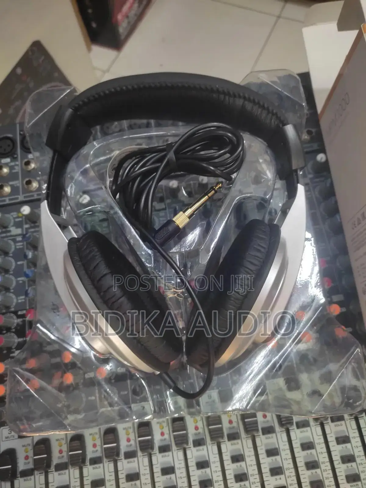 Quality Behringer Hpm 1000 Headphones