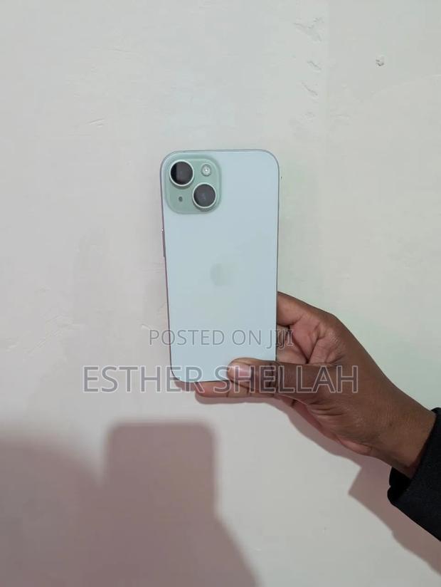 Apple iPhone 15 128 GB Gray - thumbnail 3