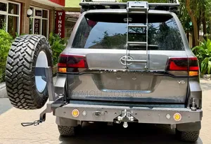 Toyota Land Cruiser 2018 Gray