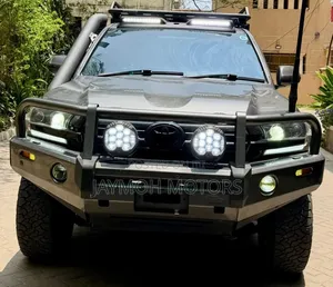 Toyota Land Cruiser 2018 Gray
