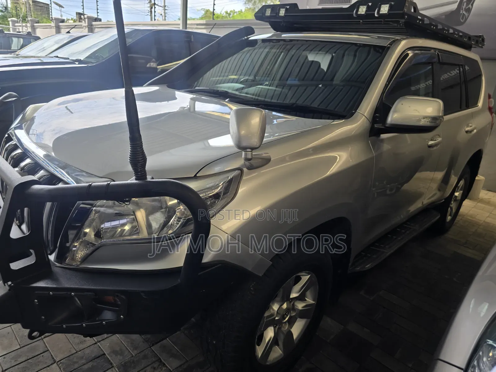 Toyota Land Cruiser Prado 2016 Silver