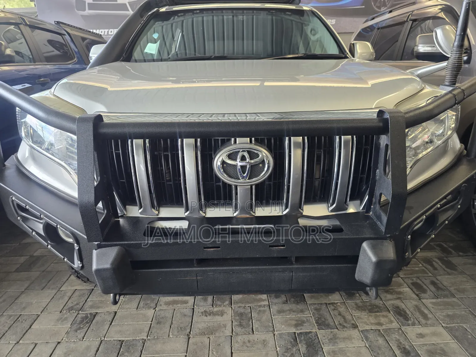 Toyota Land Cruiser Prado 2016 Silver