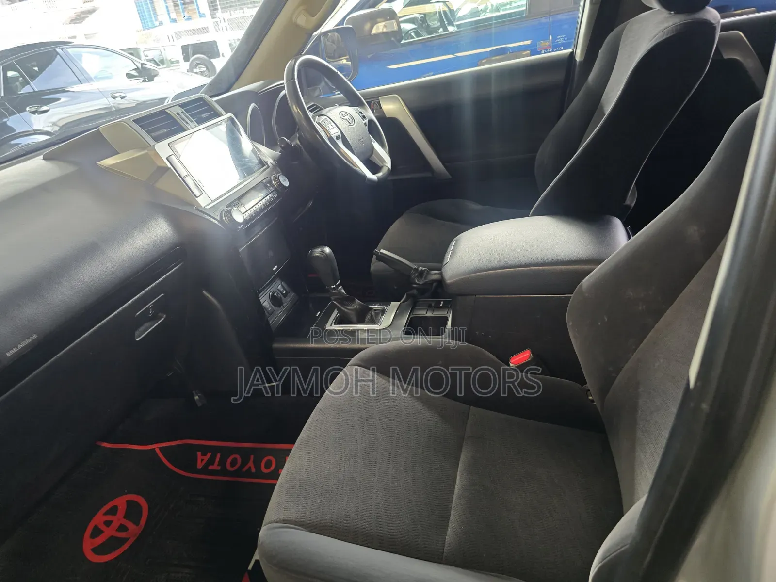 Toyota Land Cruiser Prado 2016 Silver