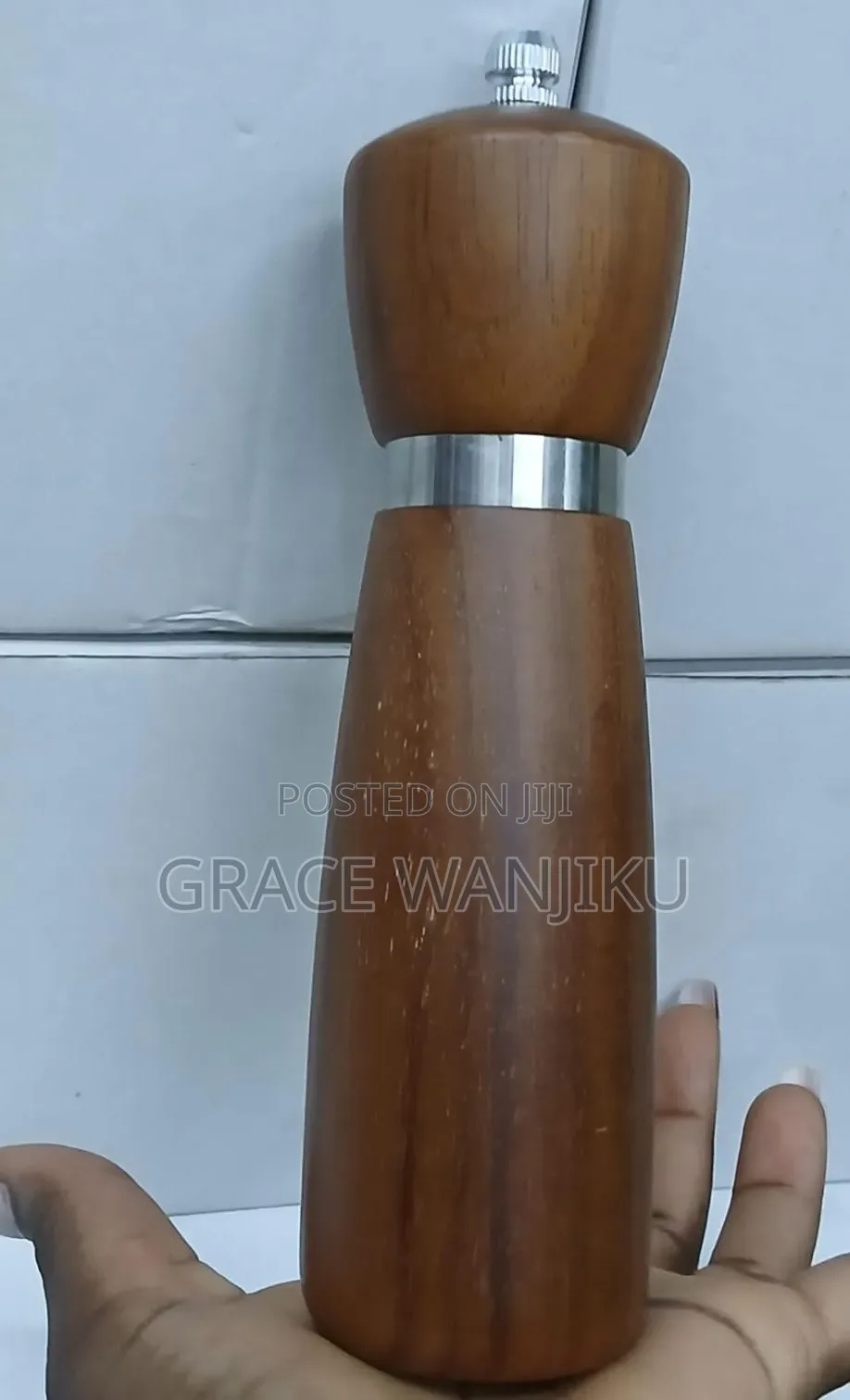 *Wooden Portable Spice // Pepper Grinder