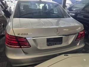Mercedes-Benz E250 2016 Silver