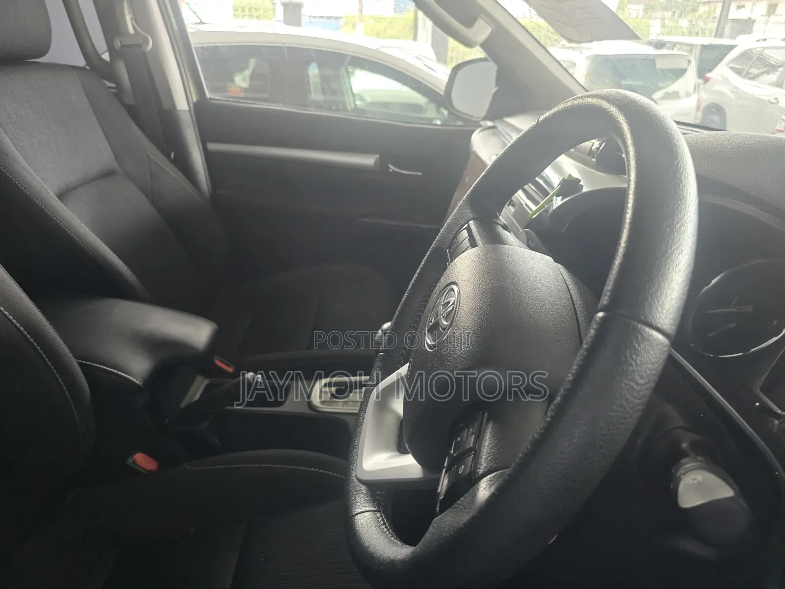 Toyota Hilux 2021 Brown