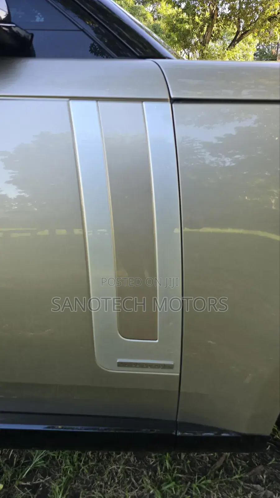 Land Rover Range Rover 2025 Gold