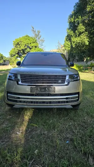 Land Rover Range Rover 2025 Gold