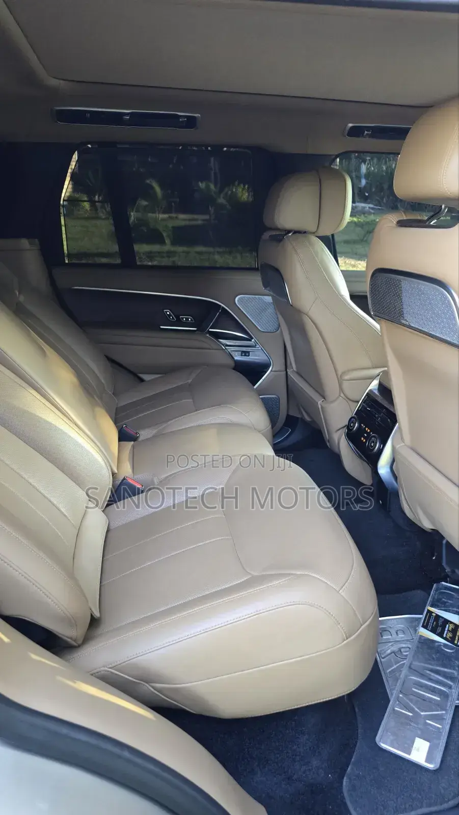 Land Rover Range Rover 2025 Gold
