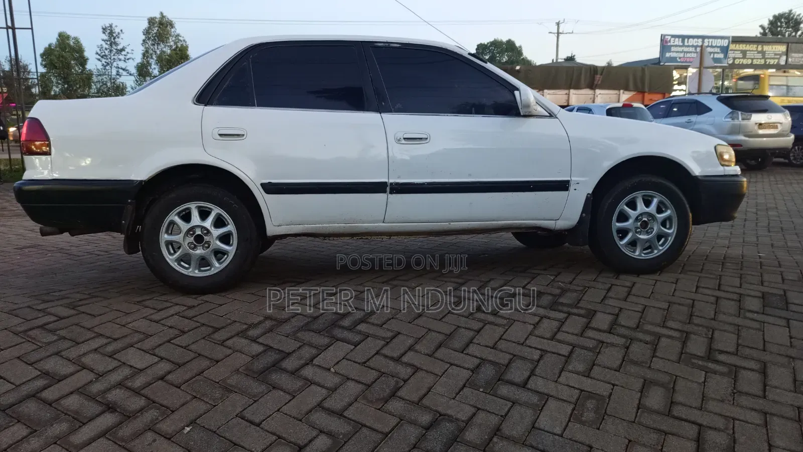 Toyota Corolla 1995 White
