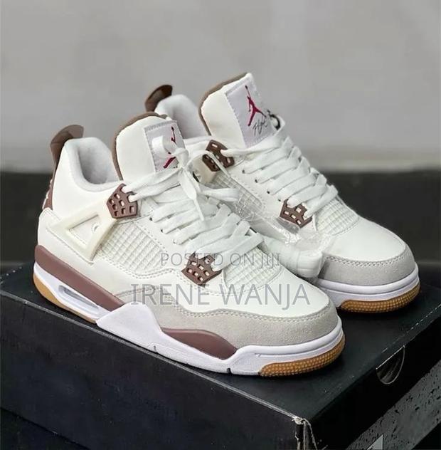 Jordan Sneakers - thumbnail 2