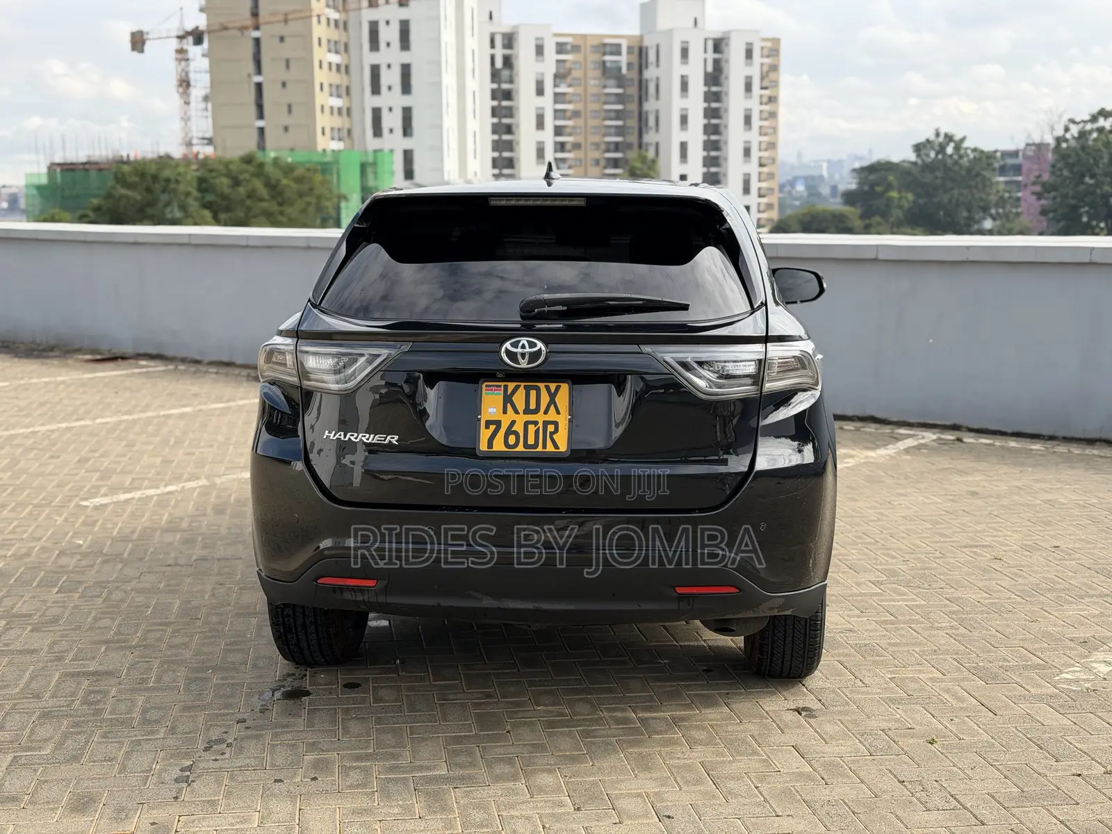 Toyota Harrier 2.0 2015 Black