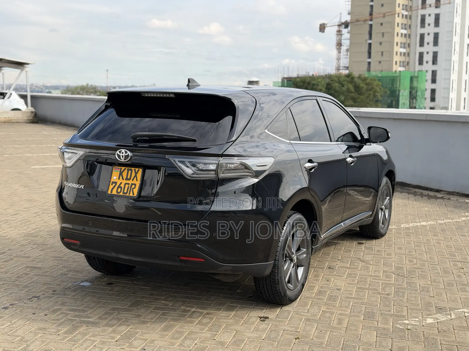 Toyota Harrier 2.0 2015 Black