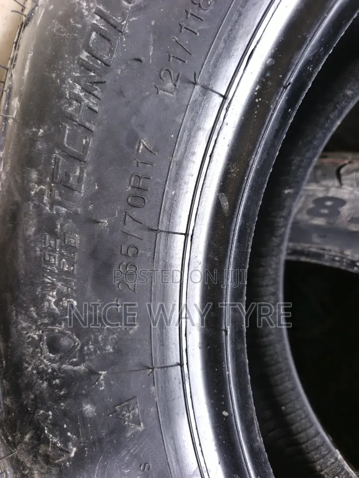 265/70r17 Everland