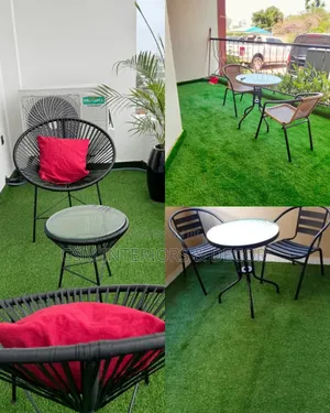 Artificial Green Grass Carpets in Balcony Upgrade and Decoration