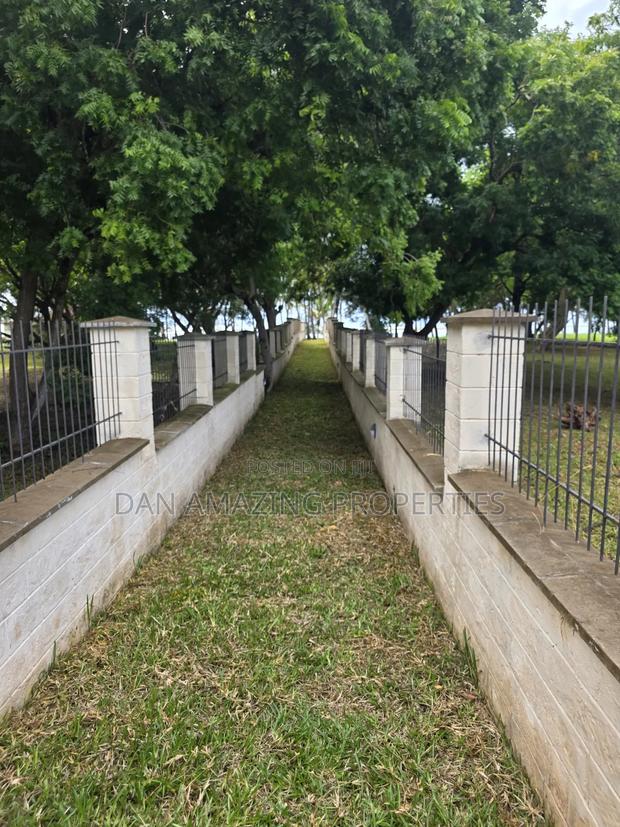 1/4 Acre Beachfront Plots Diani in a Gated Communiry for Sale - thumbnail 6