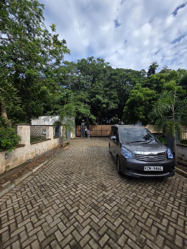 1/4 Acre Beachfront Plots Diani in a Gated Communiry for Sale - thumbnail 10